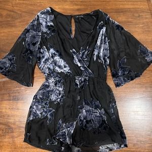 As you wish romper women size small black blue velvet 3/4 sleeve short‎ Shortie